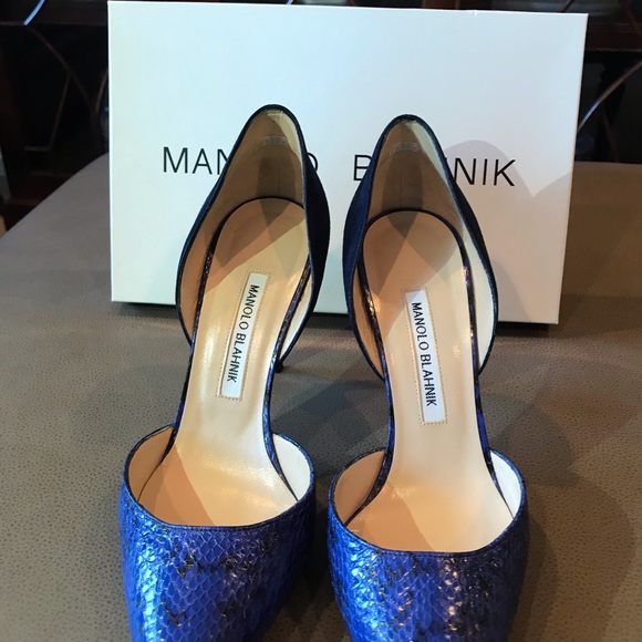 Manolo Blahnik electric blue pointed toe pumps - Picture 2 of 5